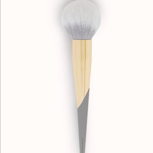 Complex Culture Plush Powder Brush - Picture 6 of 10